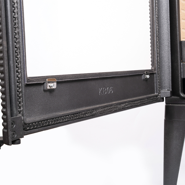 Фото Печь чугунная SOLO в магазине Woodson Фото Печь чугунная SOLO в магазине Woodson